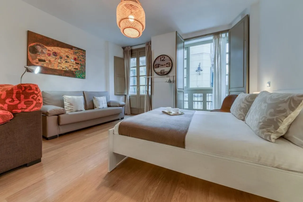 Lyrioshomes Apartamento Estudio La Biznaga Malaga Apartment